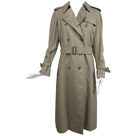 Burberry trench coat removable liner